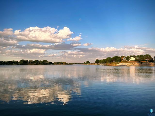 6340 Harbor Way Way, Wentworth, SD 57075