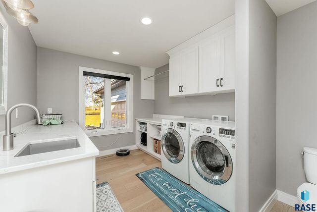 6340 Harbor Way Way, Wentworth, SD 57075