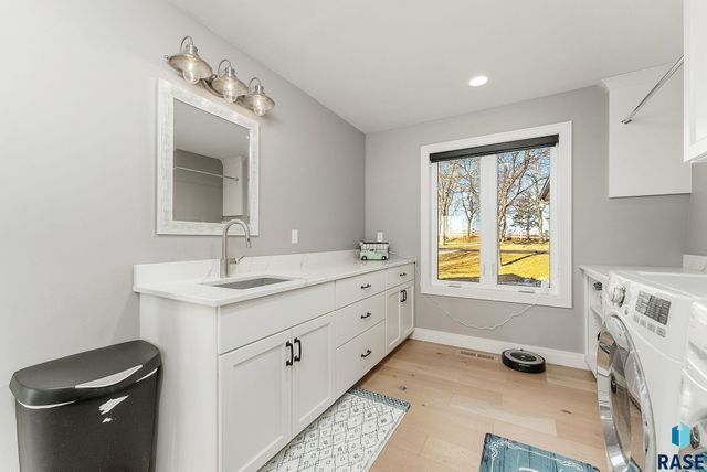 6340 Harbor Way Way, Wentworth, SD 57075