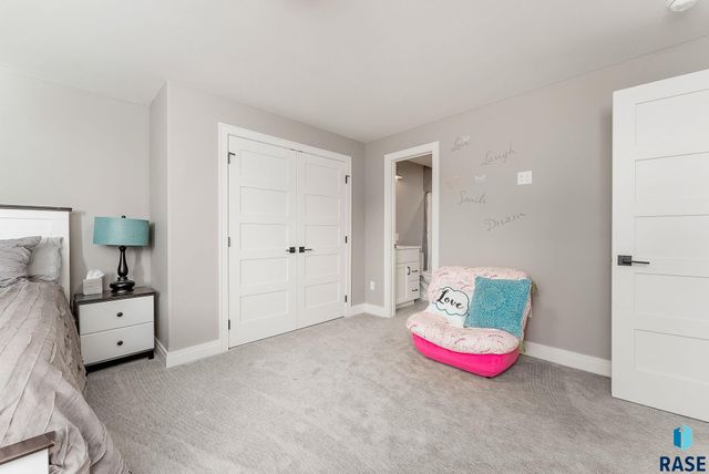 6340 Harbor Way Way, Wentworth, SD 57075