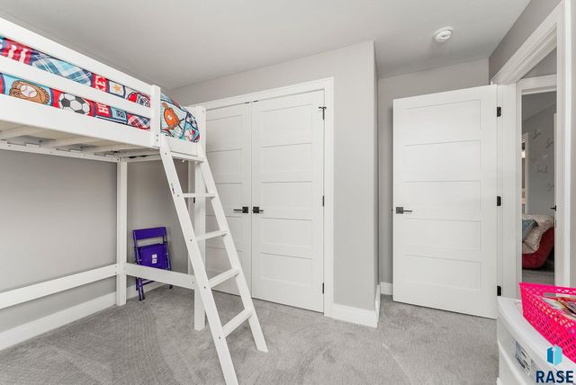 6340 Harbor Way Way, Wentworth, SD 57075