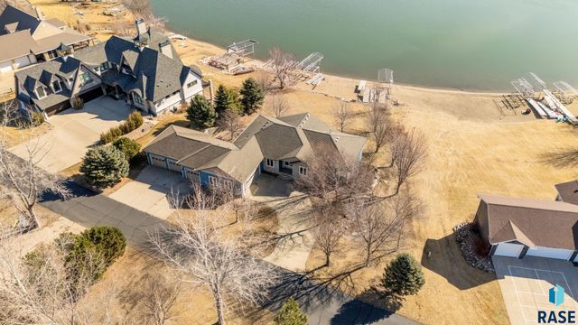 6340 Harbor Way Way, Wentworth, SD 57075