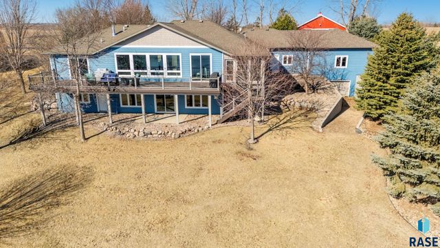 6340 Harbor Way Way, Wentworth, SD 57075