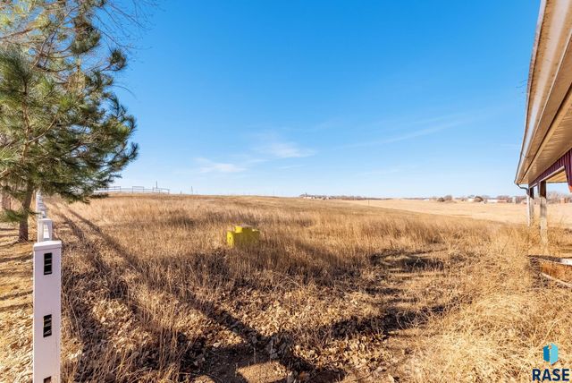 6340 Harbor Way Way, Wentworth, SD 57075