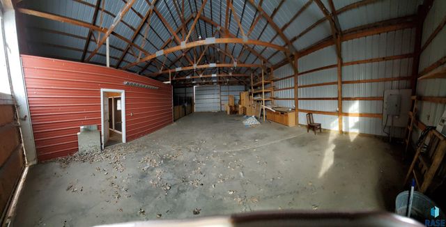 6340 Harbor Way Way, Wentworth, SD 57075