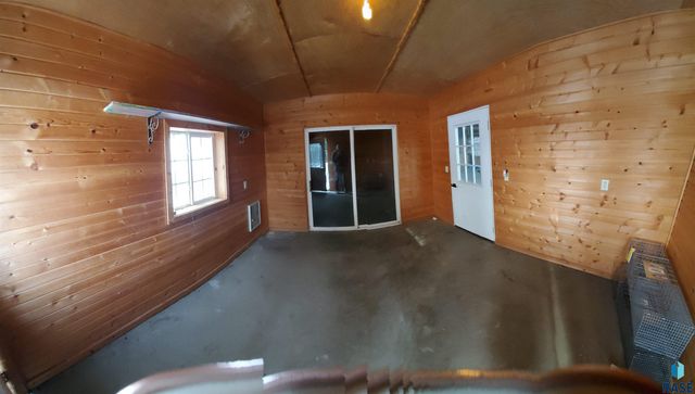 6340 Harbor Way Way, Wentworth, SD 57075