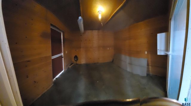 6340 Harbor Way Way, Wentworth, SD 57075