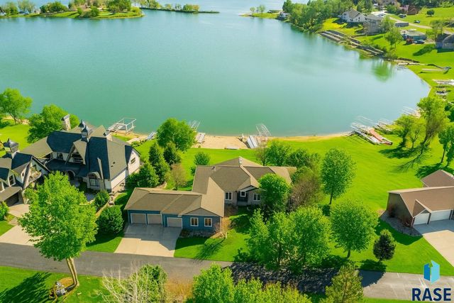 6340 Harbor Way Way, Wentworth, SD 57075