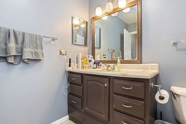 1055 HAMPTON HARBOR Harbor 1055, Schaumburg, IL 60193