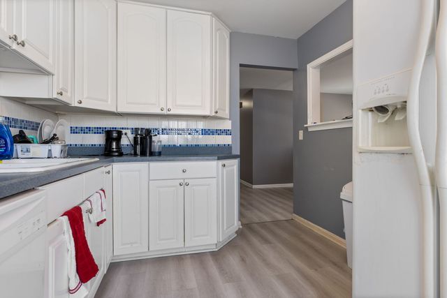 1055 HAMPTON HARBOR Harbor 1055, Schaumburg, IL 60193