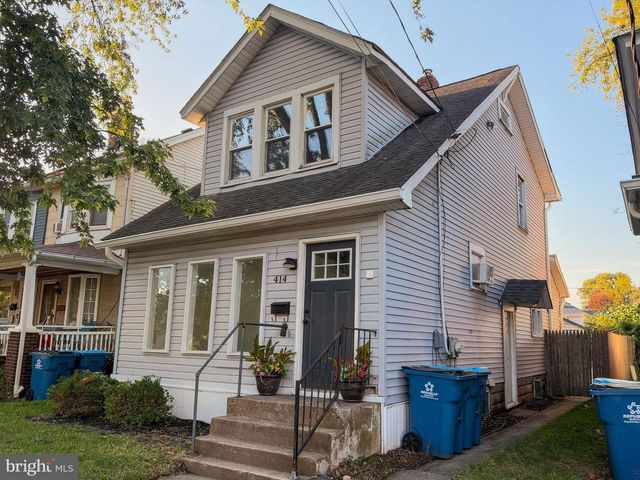 414 W BRIDGE ST, Morrisville, PA 19067