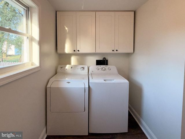 414 W BRIDGE ST, Morrisville, PA 19067