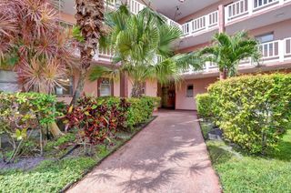 9460 Sunrise Lakes Boulevard 106, Sunrise, FL 33322