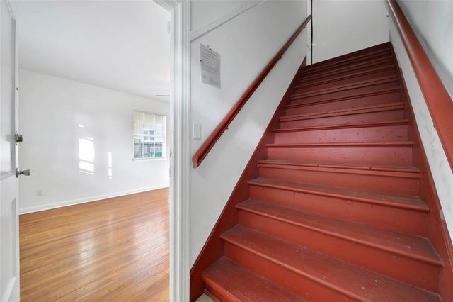 1036 Louise Street D, Houston, TX 77009