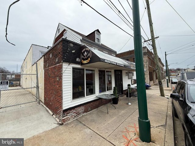 16 N 9TH ST, Darby, PA 19023