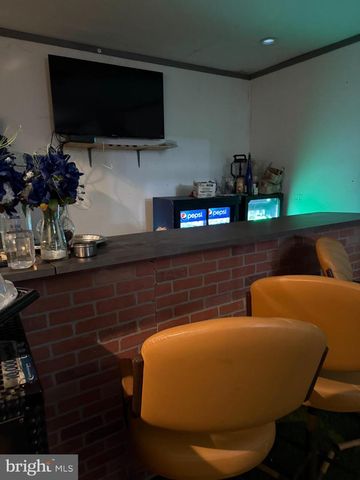 16 N 9TH ST, Darby, PA 19023