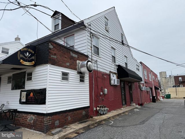 16 N 9TH ST, Darby, PA 19023