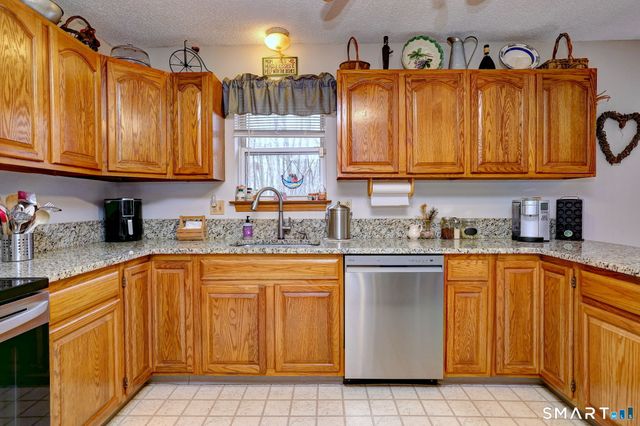 95 Donovan Road, Naugatuck, CT 06770