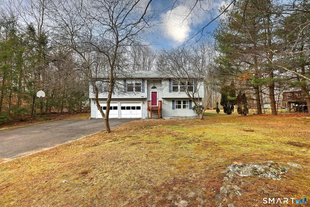 95 Donovan Road, Naugatuck, CT 06770
