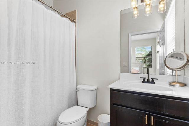 3209 SE 4th Ct, Homestead, FL 33033