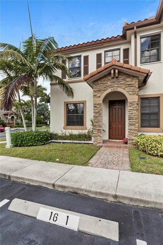 3209 SE 4th Ct, Homestead, FL 33033