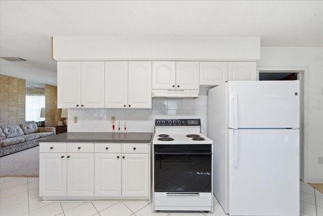 140 PATLIN CIRCLE E, Largo, FL 33770