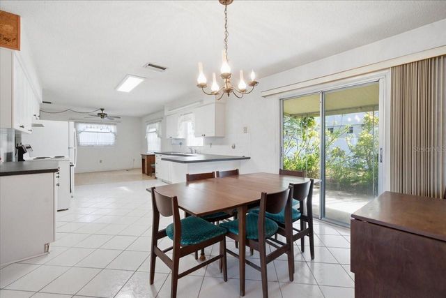 140 PATLIN CIRCLE E, Largo, FL 33770