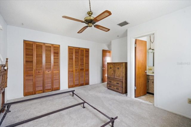 140 PATLIN CIRCLE E, Largo, FL 33770