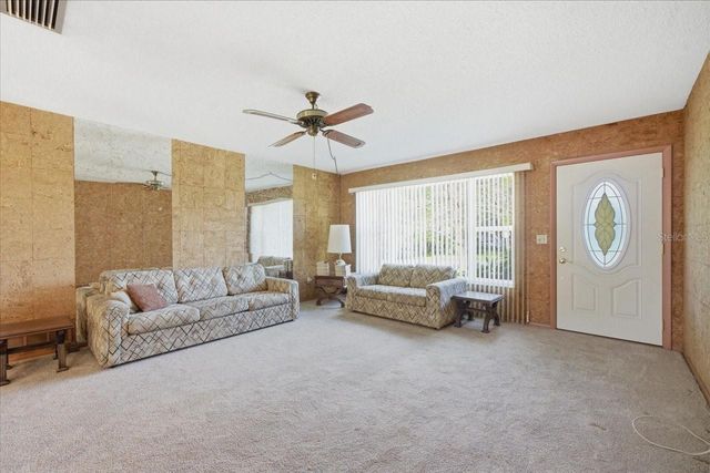 140 PATLIN CIRCLE E, Largo, FL 33770