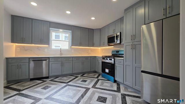 782 Center Street, Wallingford, CT 06492