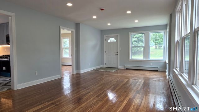 782 Center Street, Wallingford, CT 06492