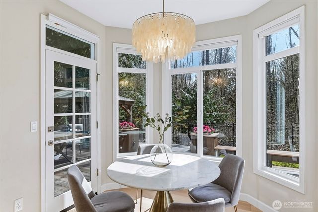 20573 NE 33rd Ct, Sammamish, WA 98074