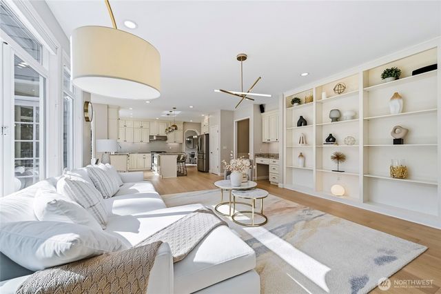 20573 NE 33rd Ct, Sammamish, WA 98074