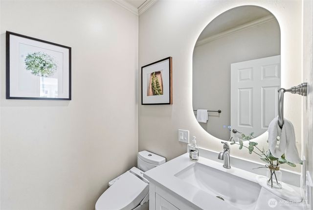 20573 NE 33rd Ct, Sammamish, WA 98074