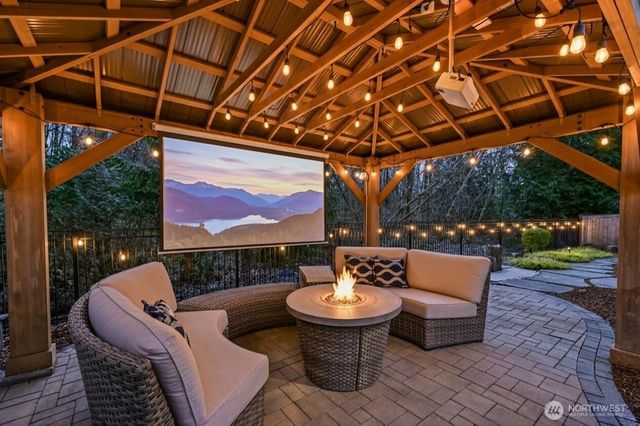 20573 NE 33rd Ct, Sammamish, WA 98074