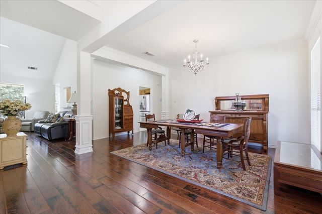 121 S Blue Bonnet Circle, Justin, TX 76247