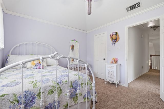 121 S Blue Bonnet Circle, Justin, TX 76247