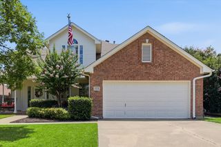 121 S Blue Bonnet Circle, Justin, TX 76247
