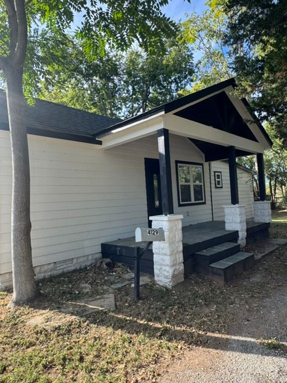 4129 W 8th Street, Tulsa, OK 74127