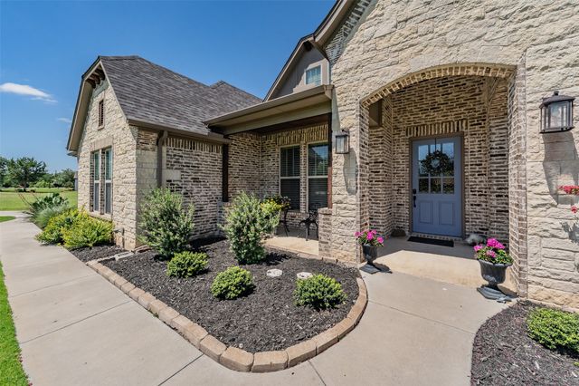 259 Wapiti Drive, Azle, TX 76020
