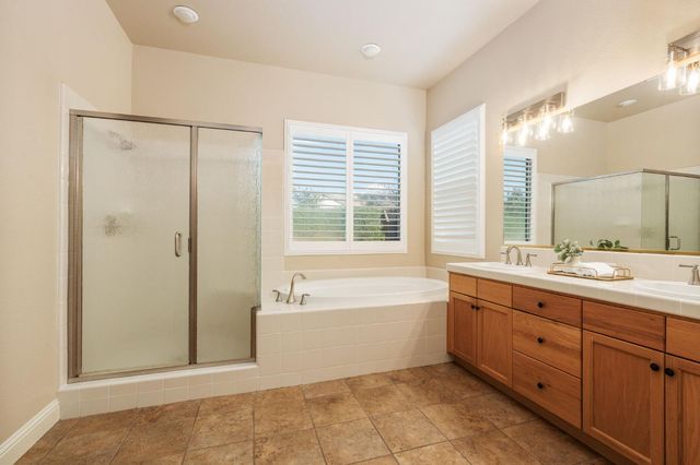 2735 Prescott Avenue, Clovis, CA 93619