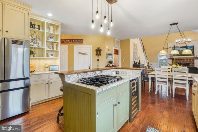 16405 UPBROOK CT, Rockville, MD 20853