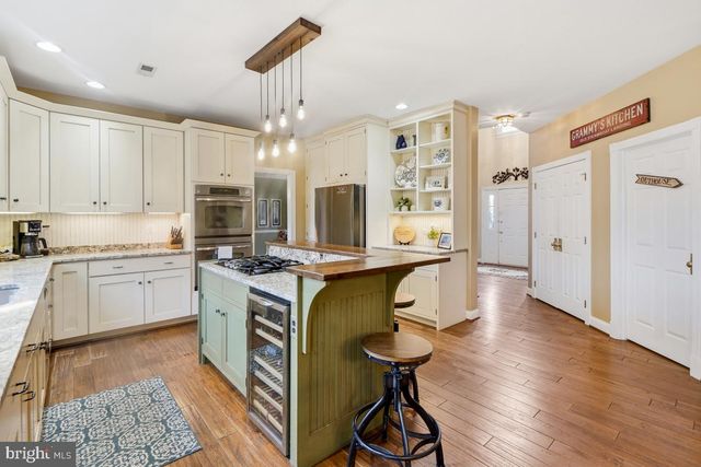 16405 UPBROOK CT, Rockville, MD 20853