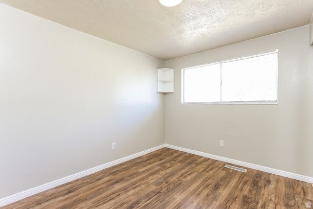 3748 W LEWISPORT, West Jordan, UT 84084