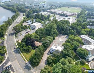 214 Berdan Avenue, Wayne, NJ 07470