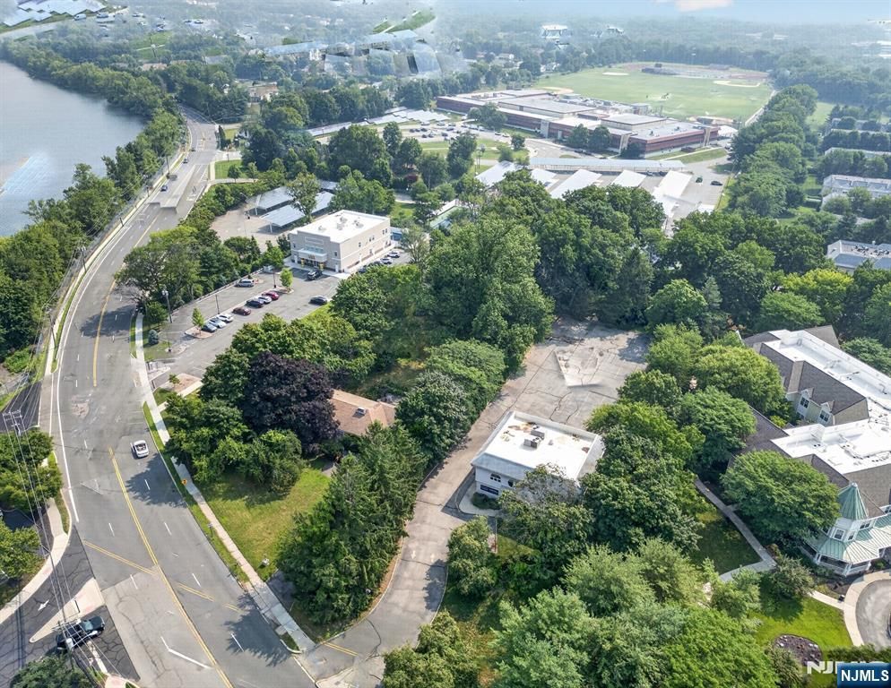 214 Berdan Avenue, Wayne, NJ 07470