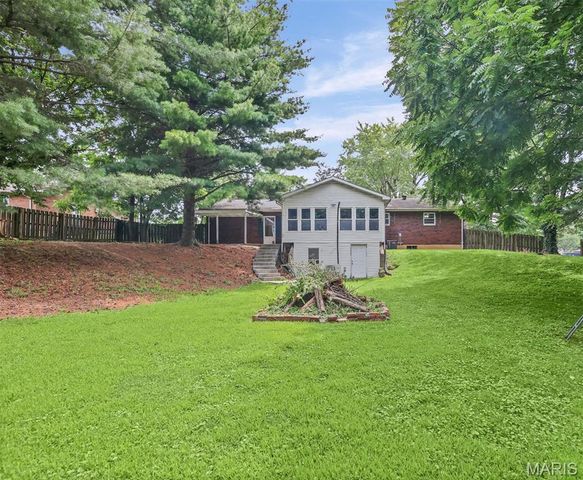 8424 Steelecrest Lane, Troy, IL 62294