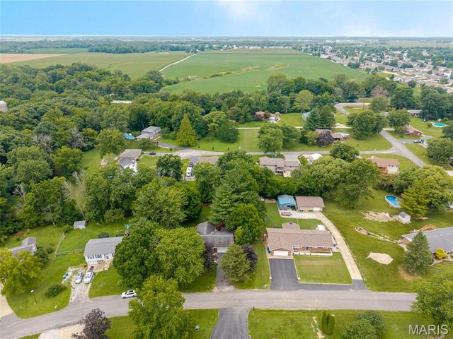 8424 Steelecrest Lane, Troy, IL 62294