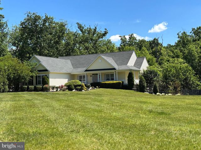 320 GENTLE BREEZE CIR, Fredericksburg, VA 22406