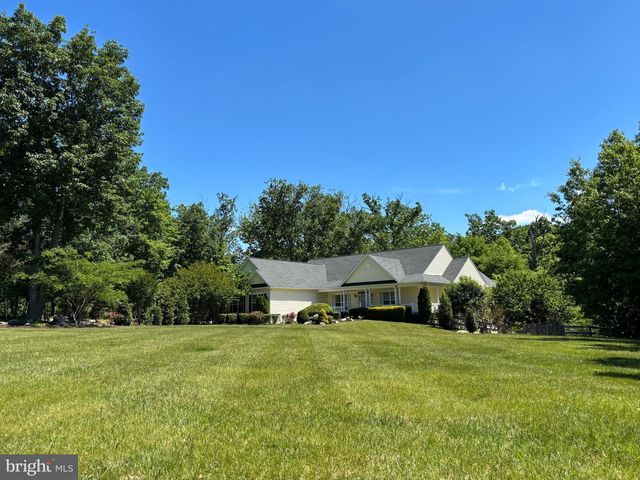 320 GENTLE BREEZE CIR, Fredericksburg, VA 22406